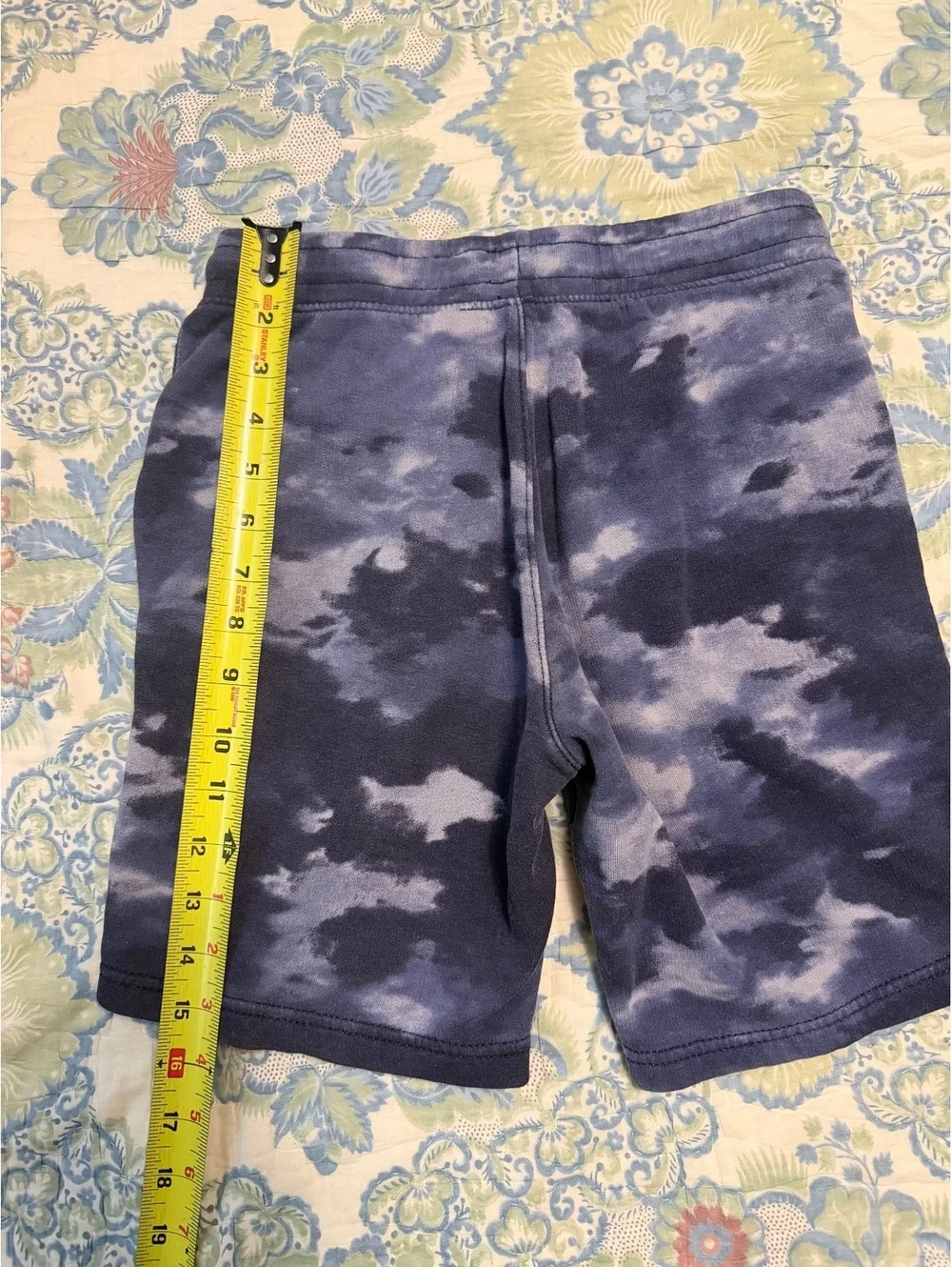 Old Navy Boys Blue Tie-Dye Fleece Sweat Shorts Size L 10-12